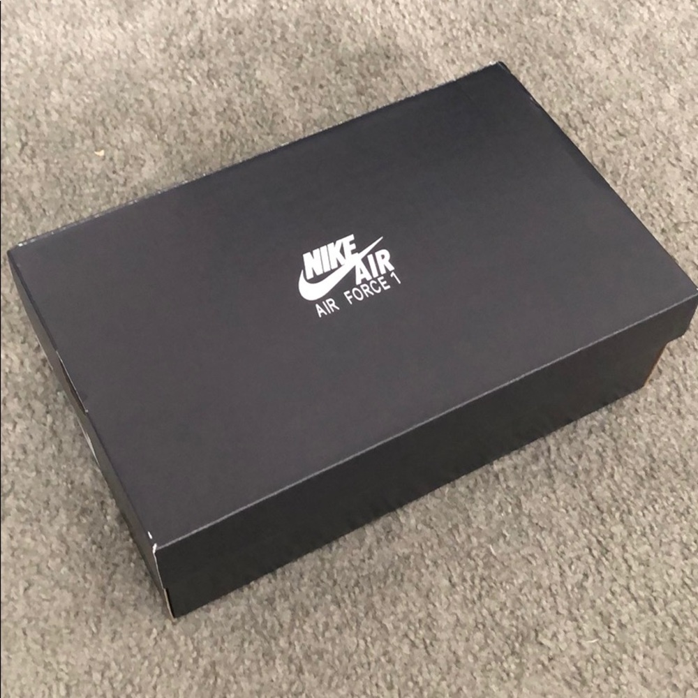 Nike shoebox